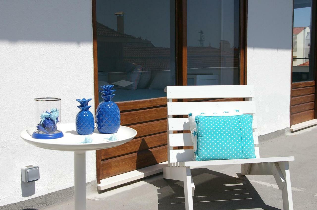 Blue Apartment Parede Beach House ภายนอก รูปภาพ