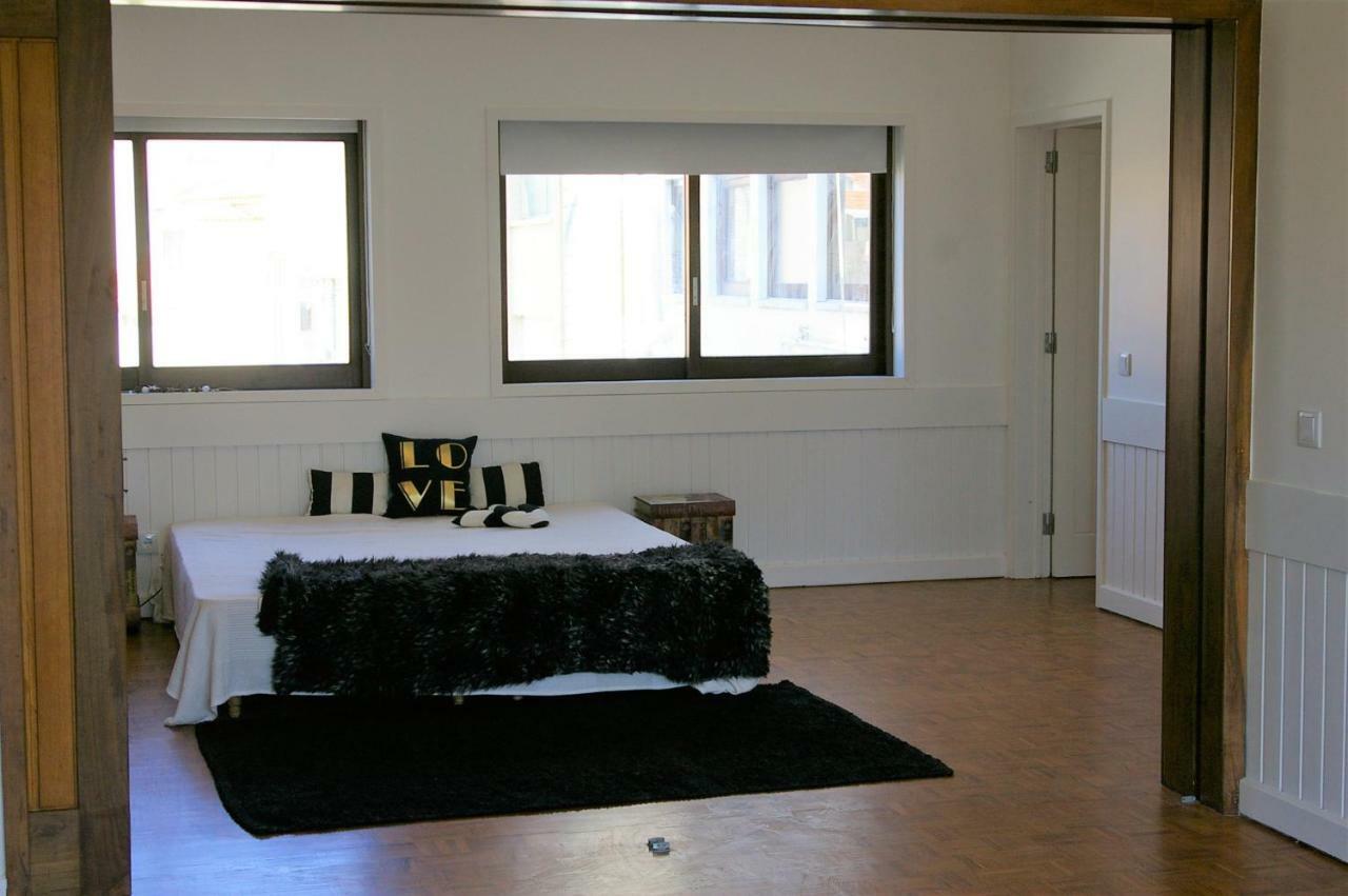 Blue Apartment Parede Beach House ภายนอก รูปภาพ